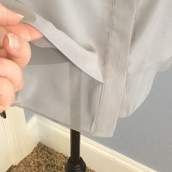 Marc New York- layered shell tank  Covered buttons - Picture 3 of 7